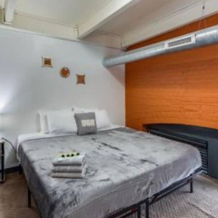 Centric Modern Loft W/ King Beds Apartment Rochester Exterior photo