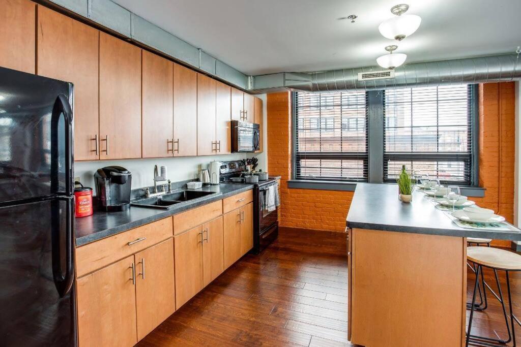 Centric Modern Loft W/ King Beds Apartment Rochester Exterior photo