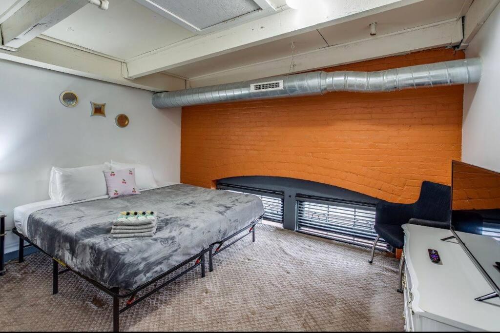 Centric Modern Loft W/ King Beds Apartment Rochester Exterior photo